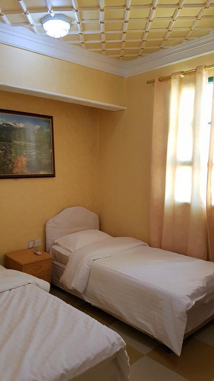Al Majd Hotel Ibri Bagian luar foto