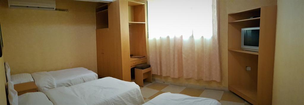 Al Majd Hotel Ibri Bagian luar foto