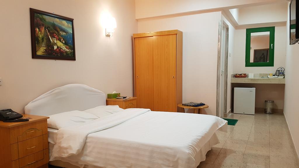 Al Majd Hotel Ibri Bagian luar foto