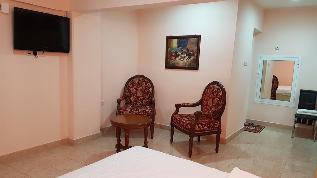 Al Majd Hotel Ibri Bagian luar foto
